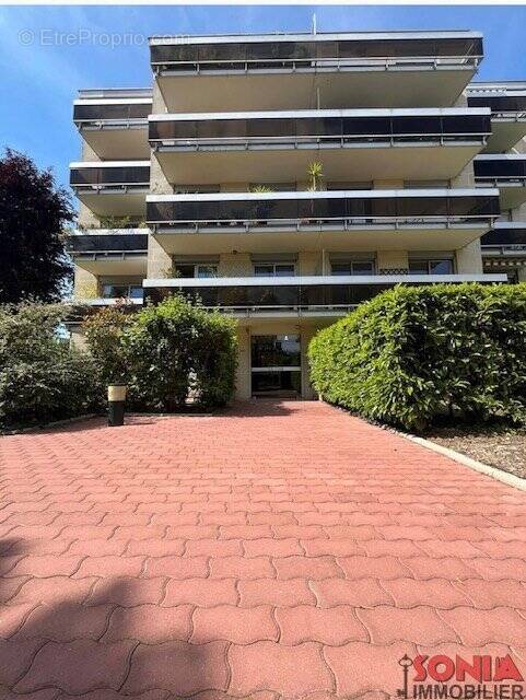 Appartement à NOGENT-SUR-MARNE