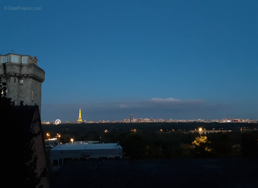 Appartement à SURESNES