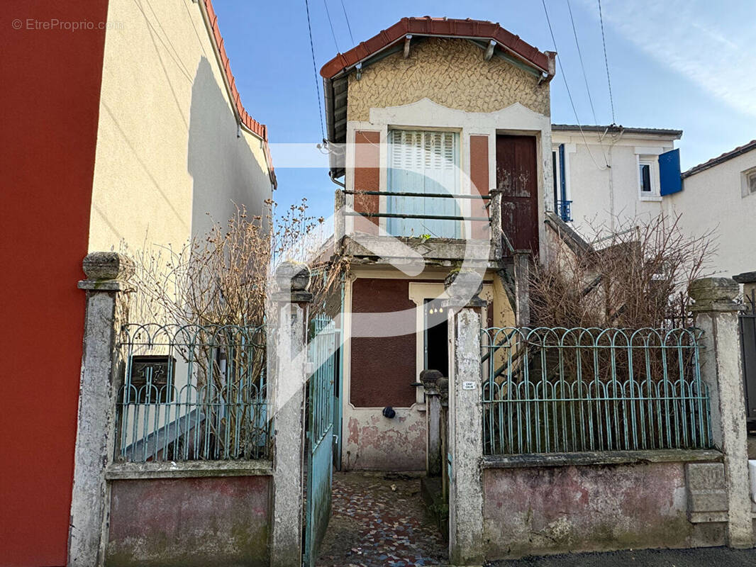 Maison à MONTREUIL