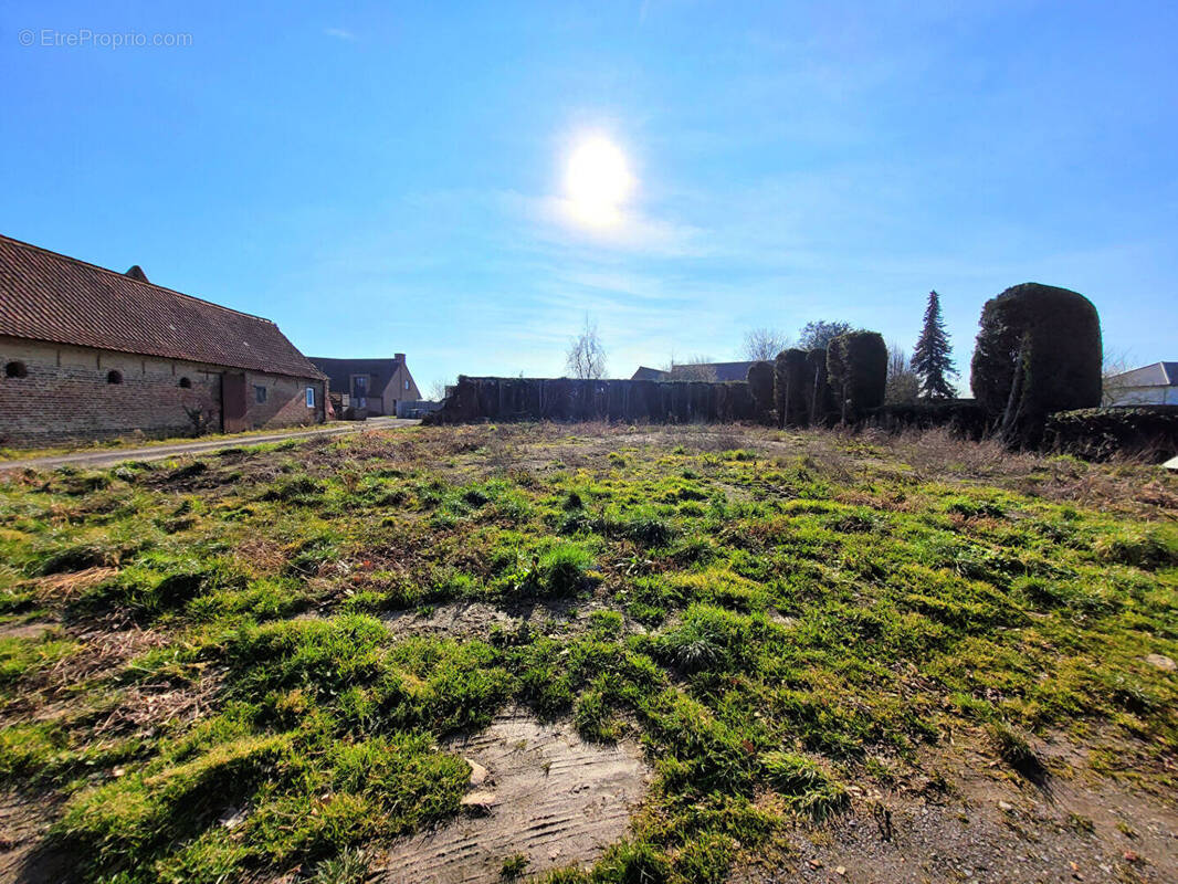 Terrain à HERLIES