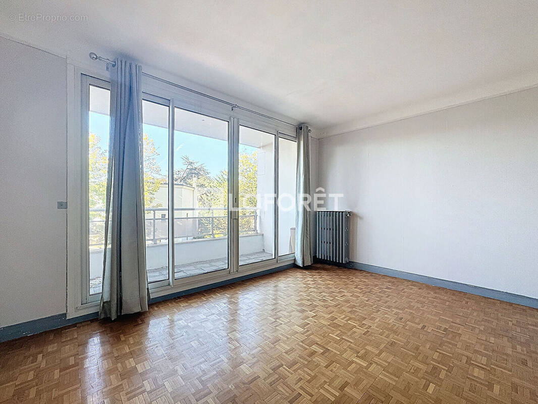 Appartement à NOGENT-SUR-MARNE