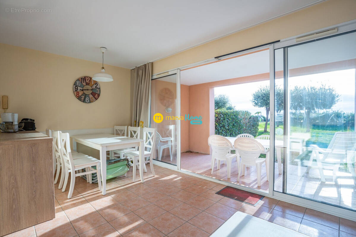 Appartement à ROQUEBRUNE-SUR-ARGENS