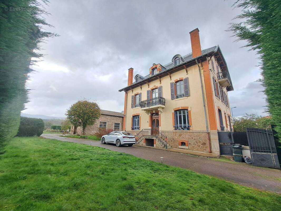 Photo 1 - Maison à AMBERT