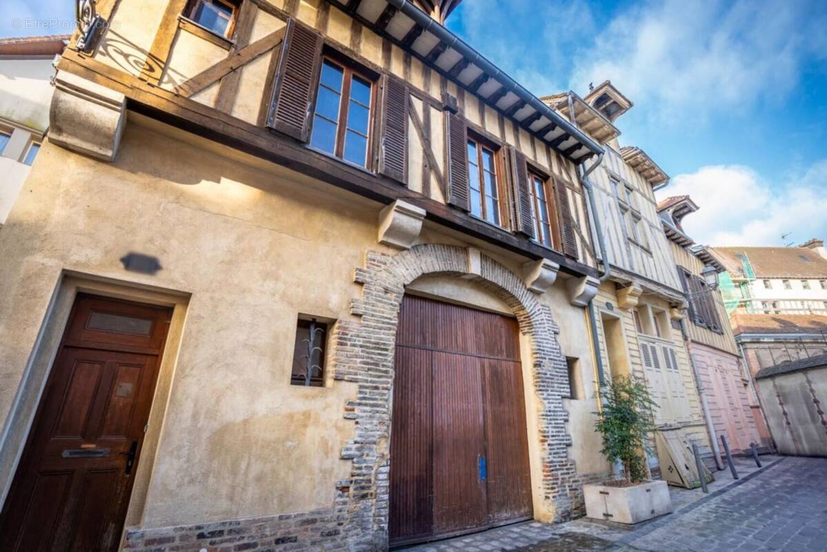 Photo 1 - Maison à TROYES