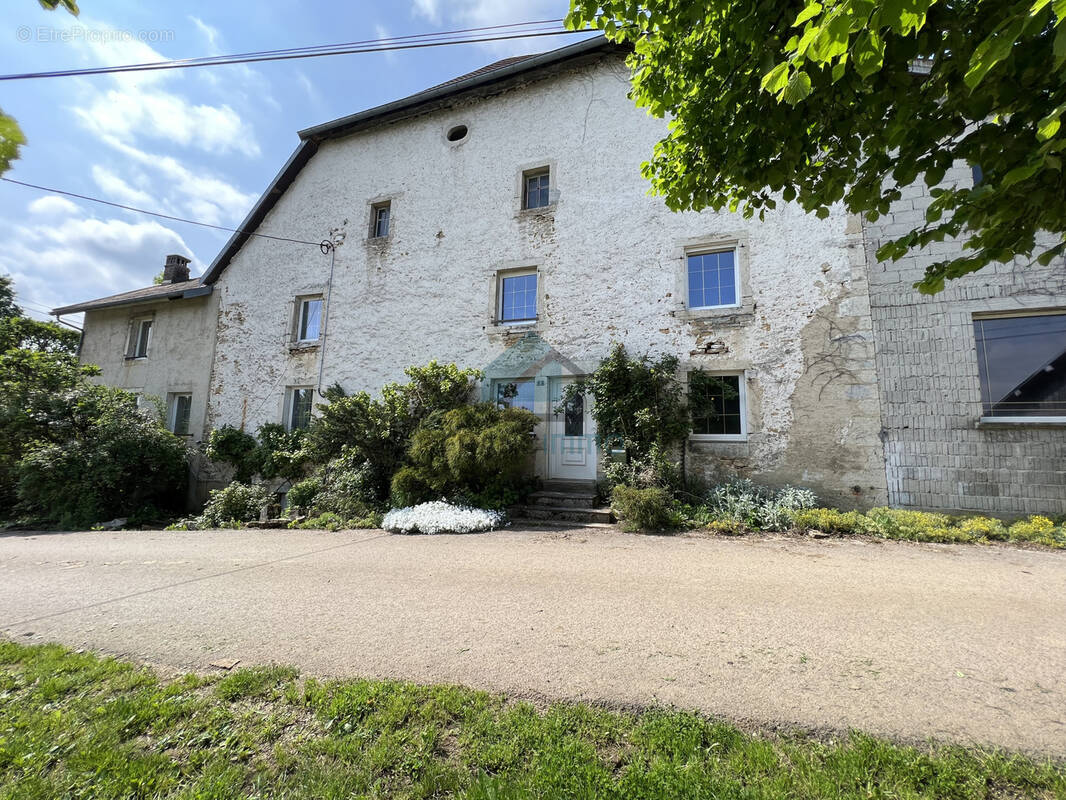 Maison à FLEUREY