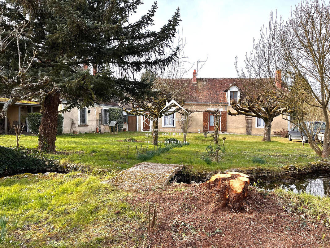 Maison à SAINT-JEAN-SAINT-GERMAIN