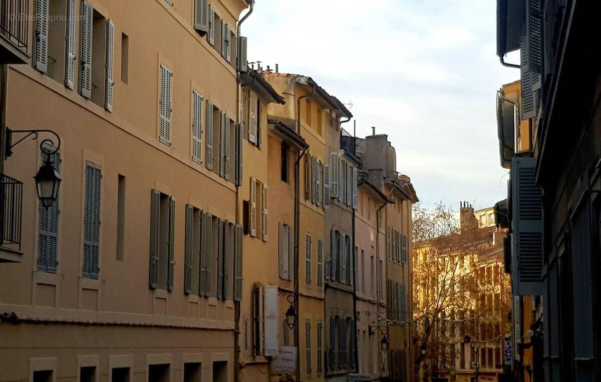 Commerce à AIX-EN-PROVENCE