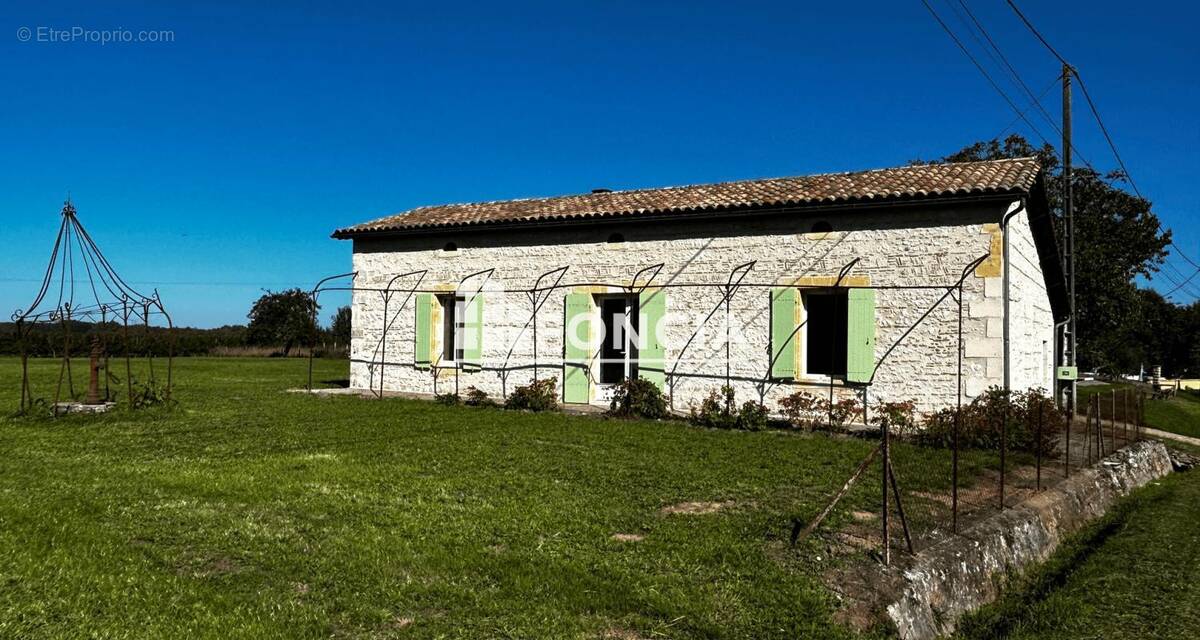 Maison à SAINT-AVIT-SAINT-NAZAIRE