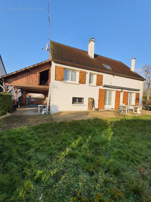 Maison à LE MEE-SUR-SEINE