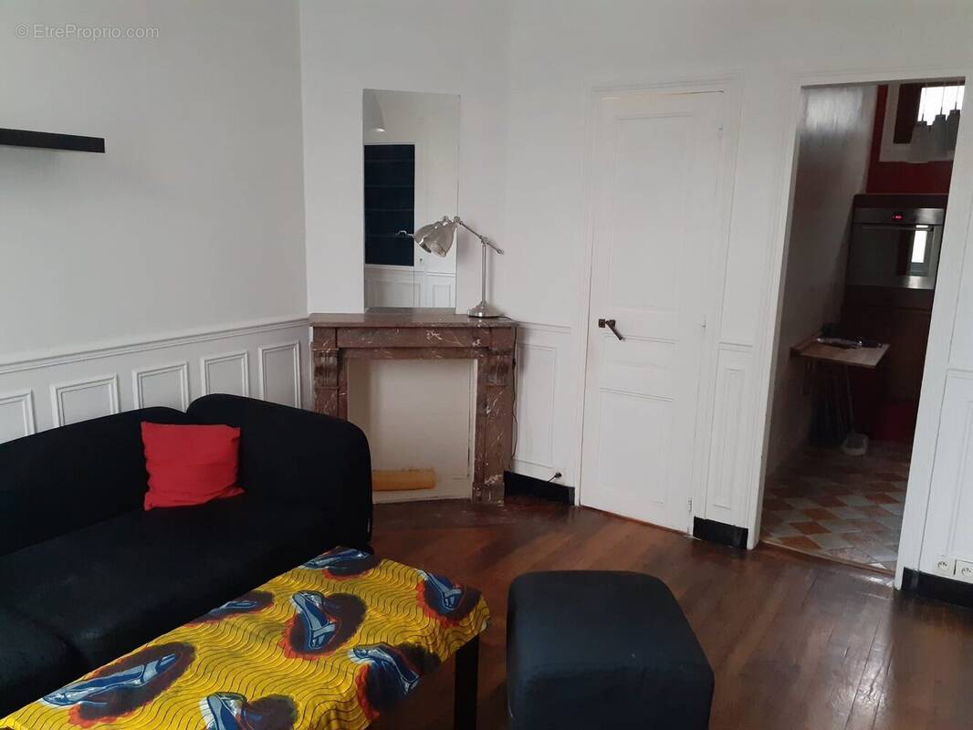 Appartement à LES LILAS