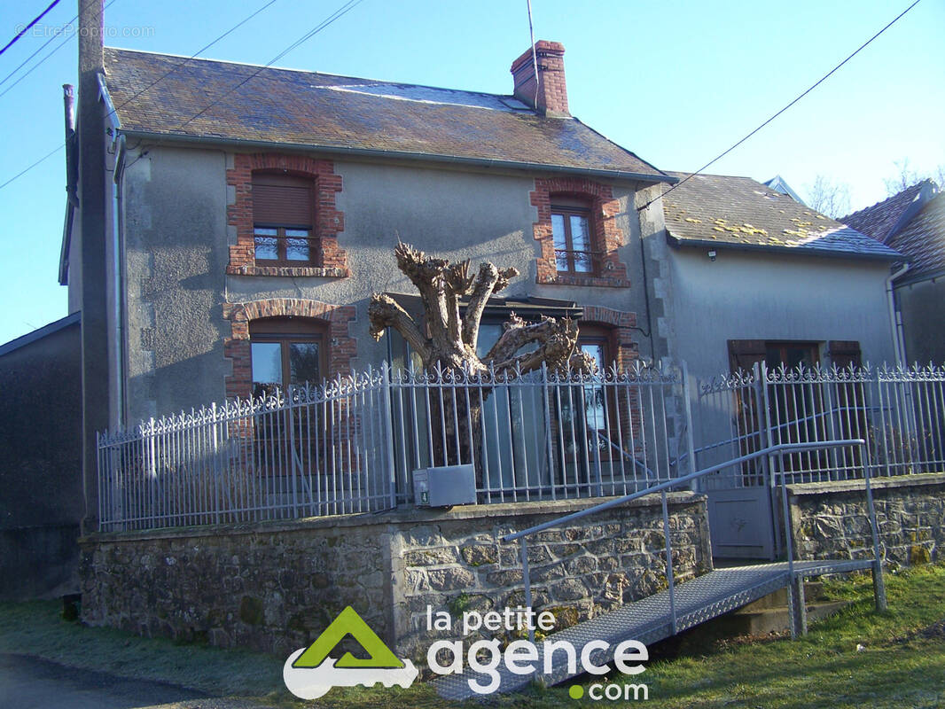 Maison à LA SOUTERRAINE