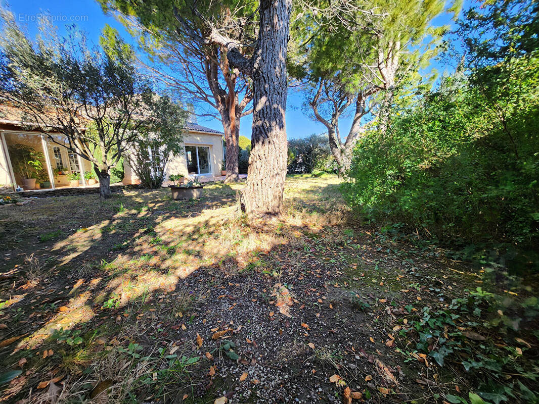 Maison à SAINT-SATURNIN-LES-AVIGNON