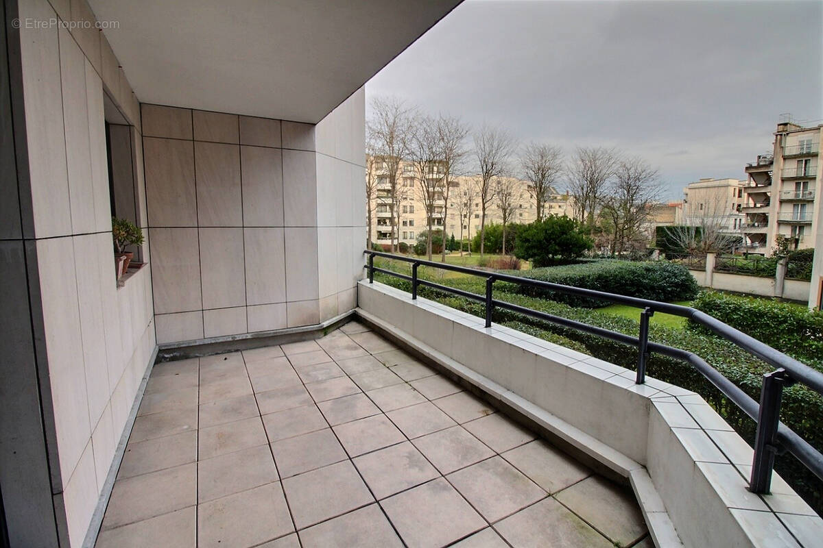 Appartement à SURESNES