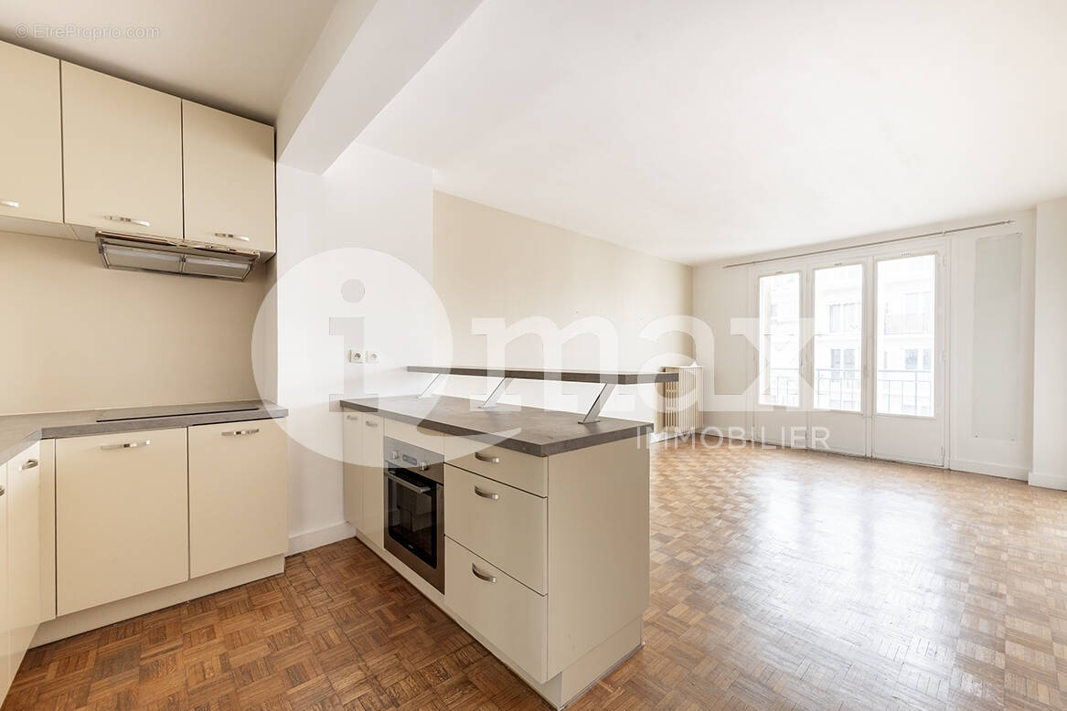 Appartement à ASNIERES-SUR-SEINE