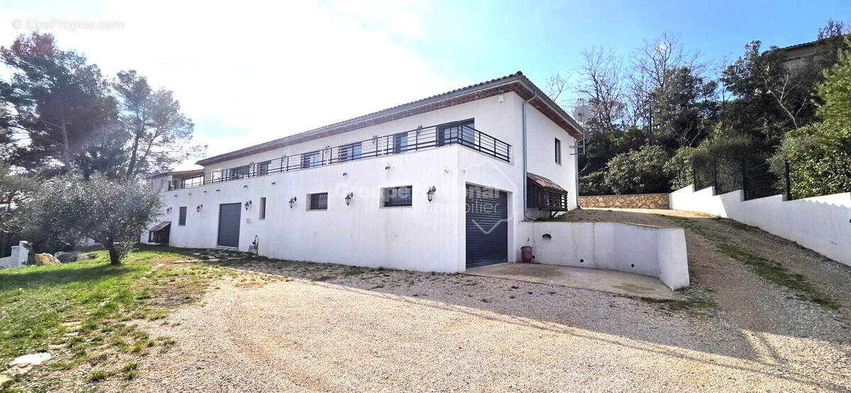 Maison à BARJOLS