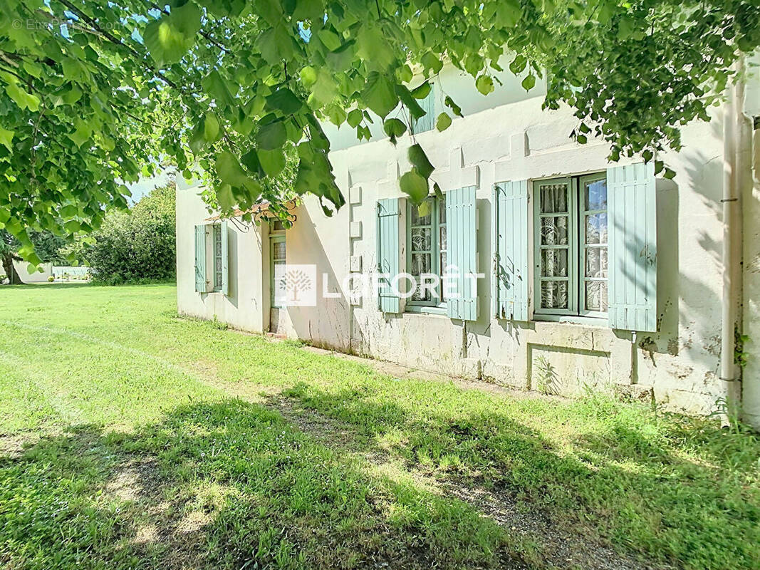 Maison à SAINT-CIERS-SUR-GIRONDE