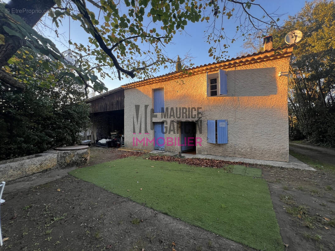 Maison à CHATEAURENARD