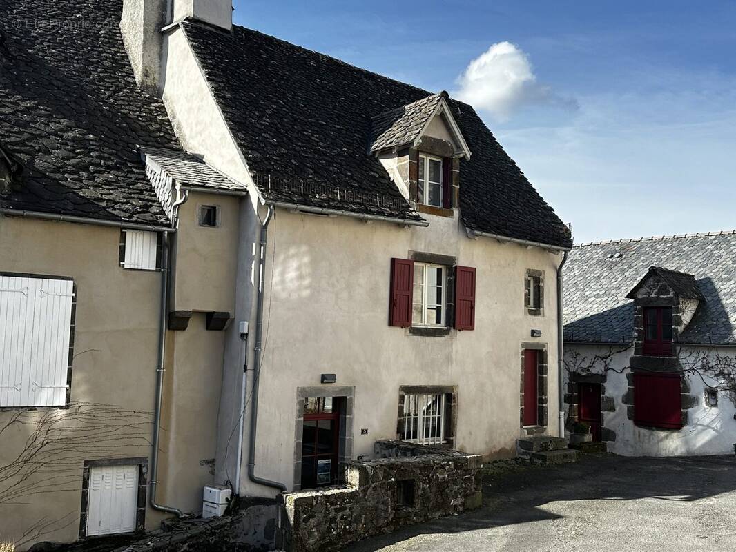 Maison à SALERS