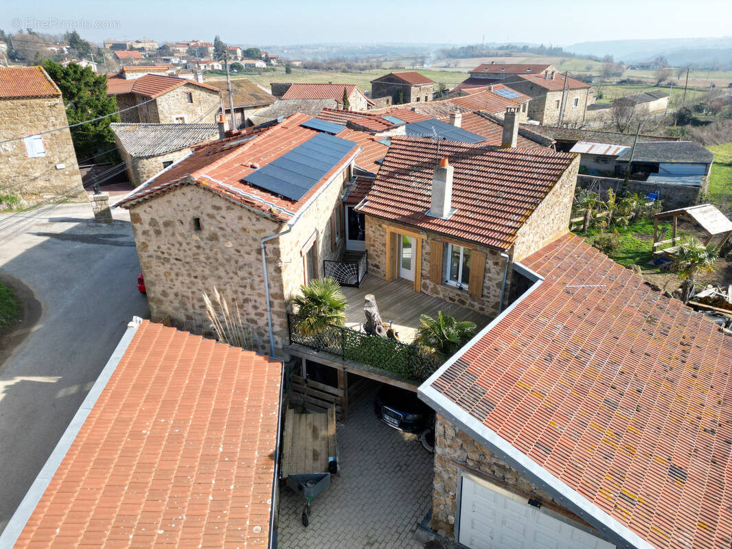 Maison à QUINTENAS