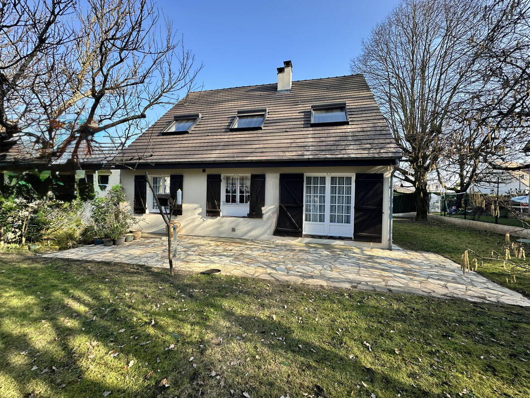 Maison à CHEVREUSE