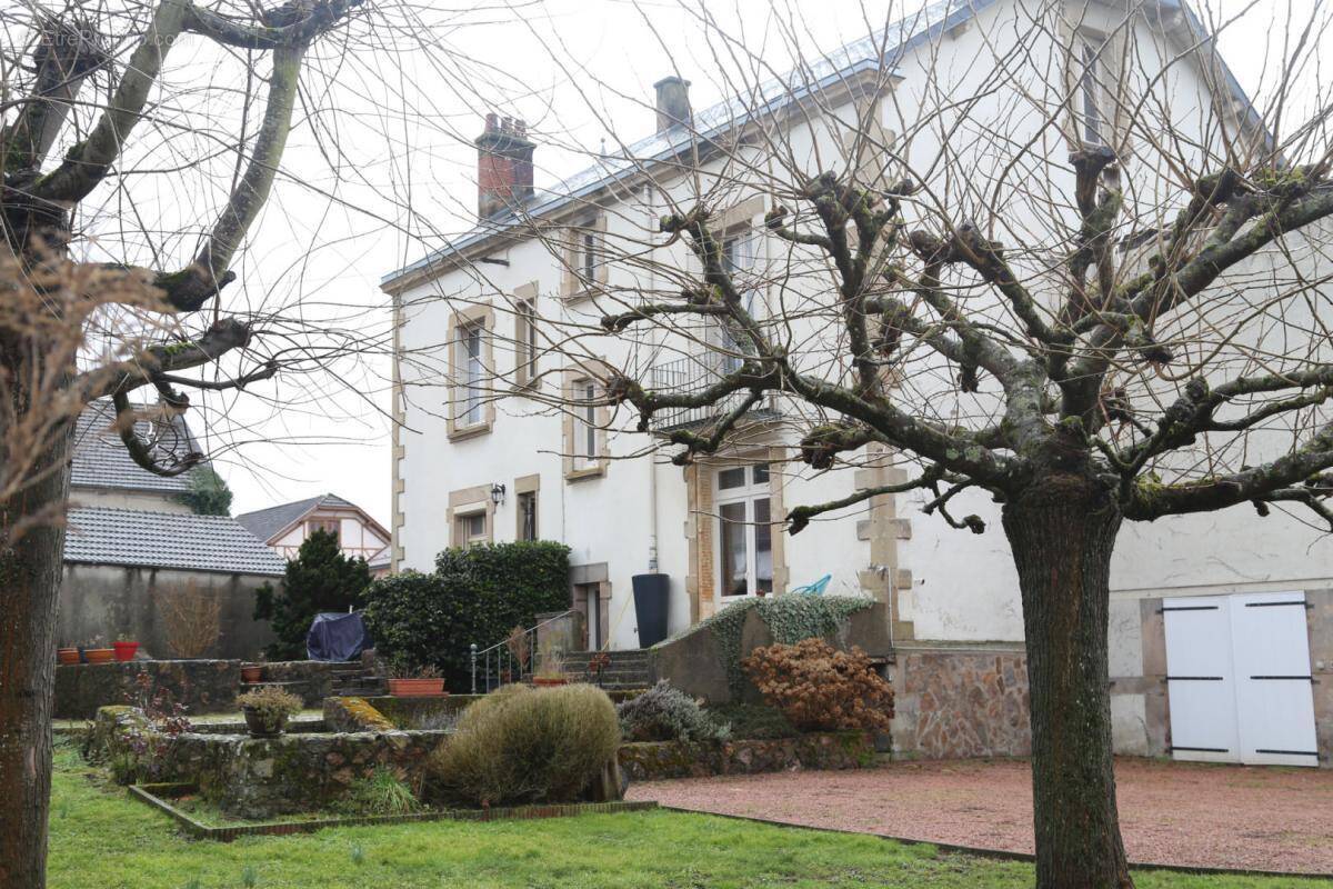 Maison à AUTUN