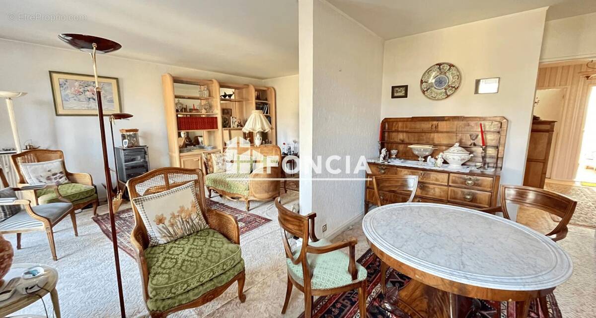 Appartement à RAMBOUILLET