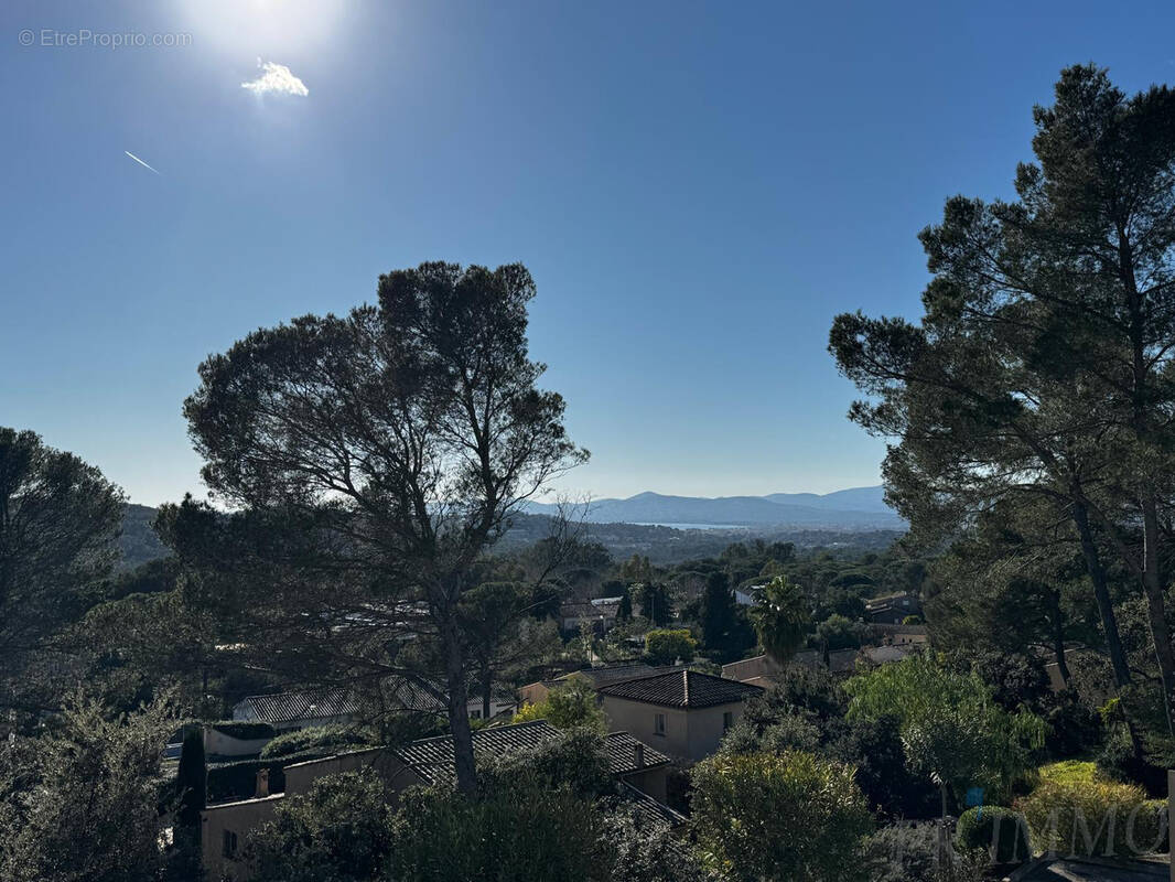 Appartement à SAINT-RAPHAEL