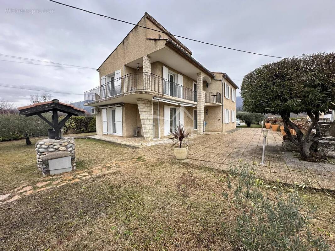 Maison à CHATEAU-ARNOUX-SAINT-AUBAN