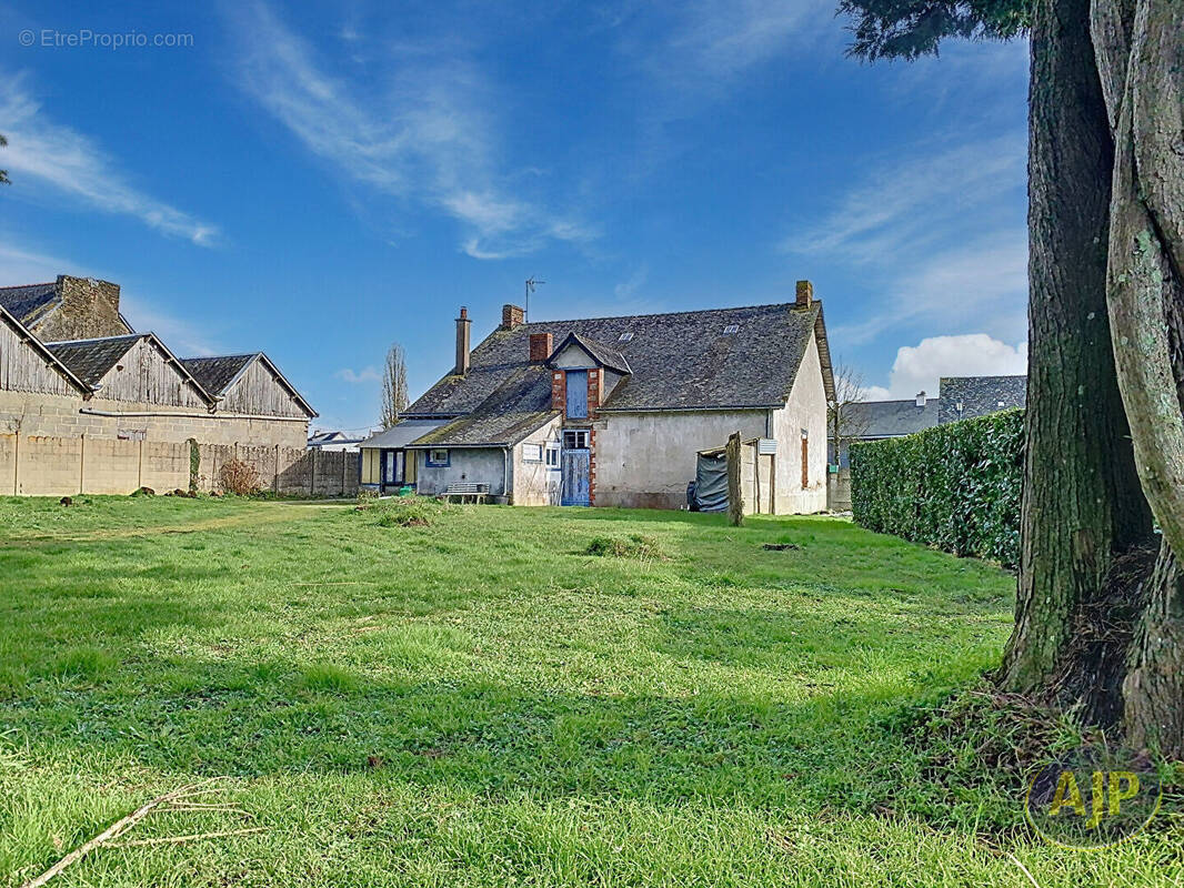 Maison à ISSE