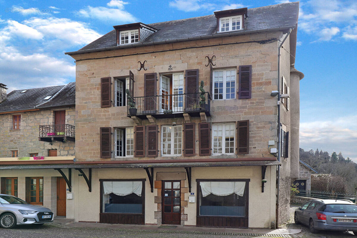 Maison à CORREZE