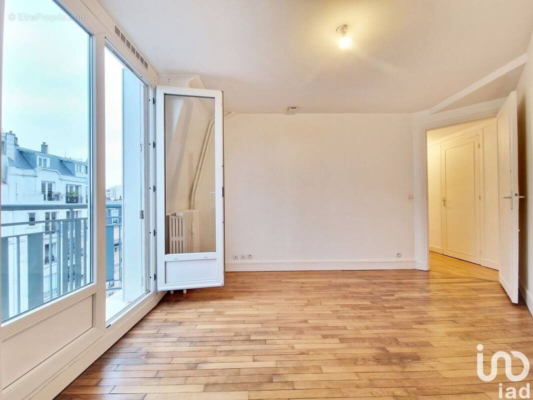 Photo 1 - Appartement à PARIS-20E