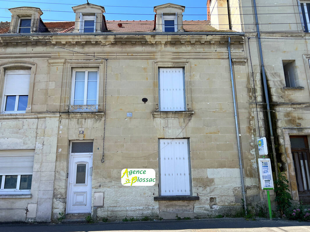 Maison à CHATELLERAULT