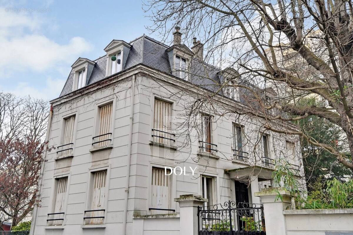 Maison à PARIS-12E