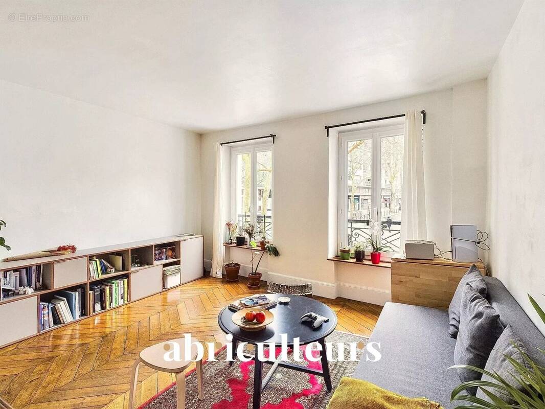 Appartement à PARIS-12E