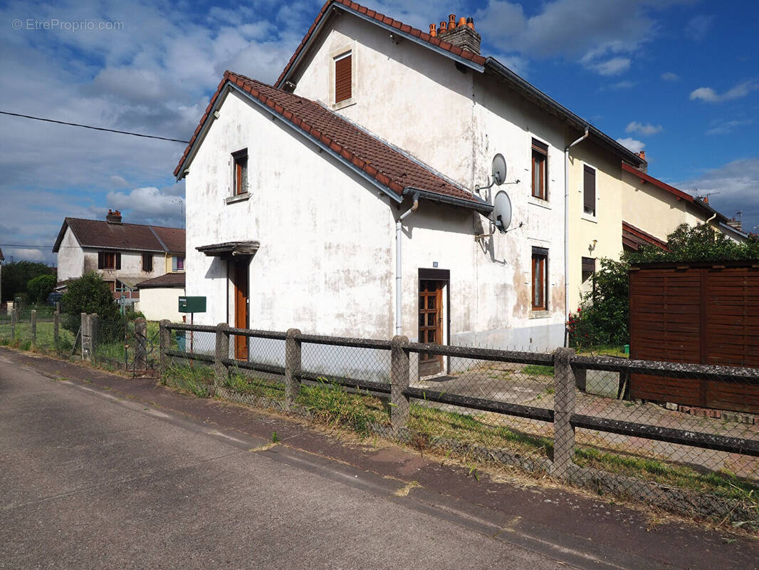 Maison à VINCEY