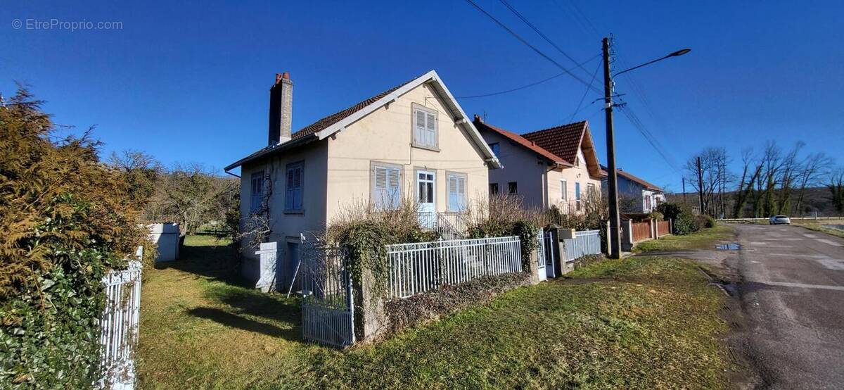 Photo 1 - Maison à L&#039;ISLE-SUR-LE-DOUBS