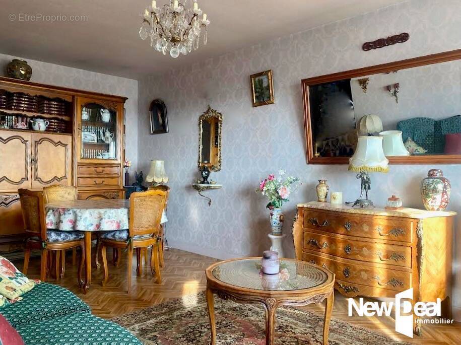 Appartement à MONS-EN-BAROEUL