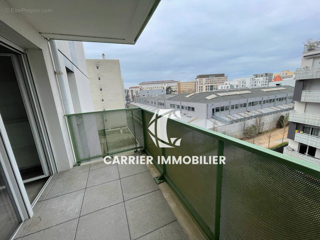 Appartement à LYON-8E