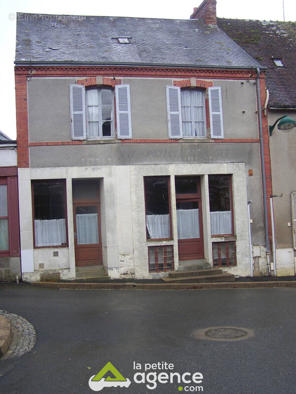 Maison à AIGURANDE