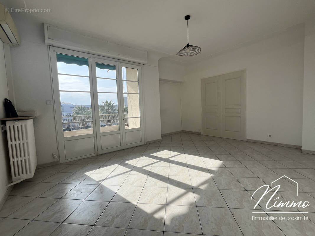 Appartement à NIMES