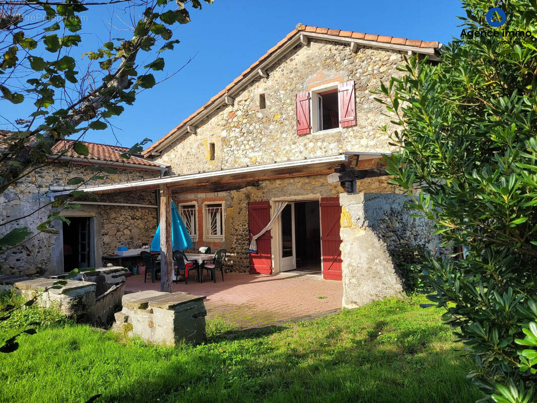 Façade côté jardin - Maison à LAHONTAN