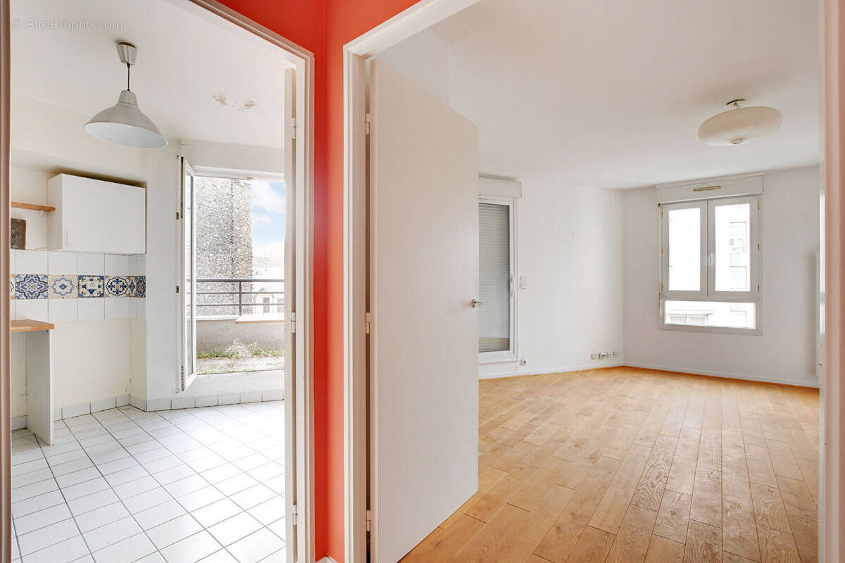 Appartement à PARIS-18E