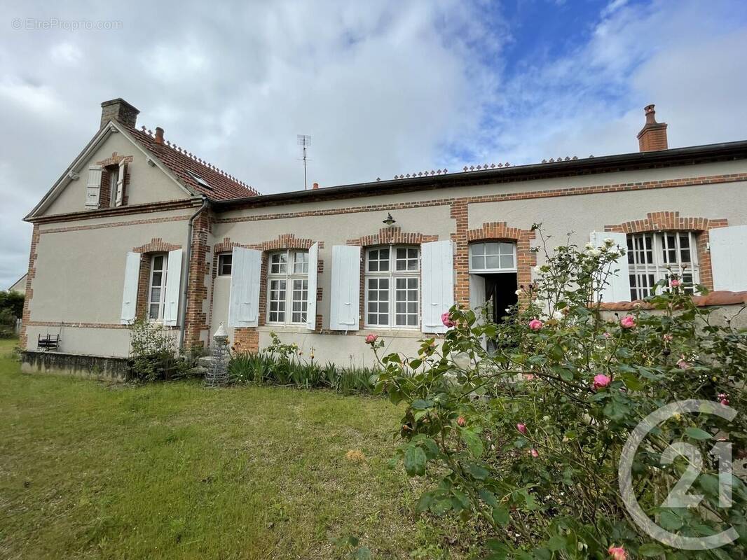 Maison à GANNAY-SUR-LOIRE