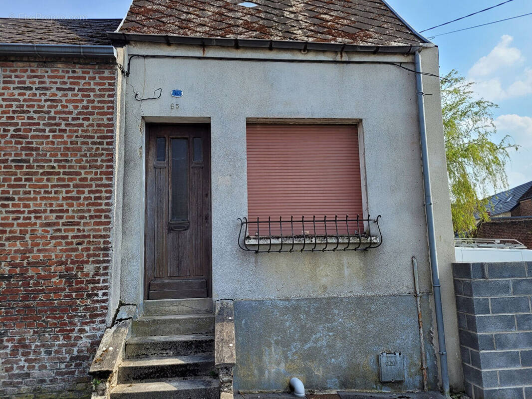 Maison à WALINCOURT-SELVIGNY