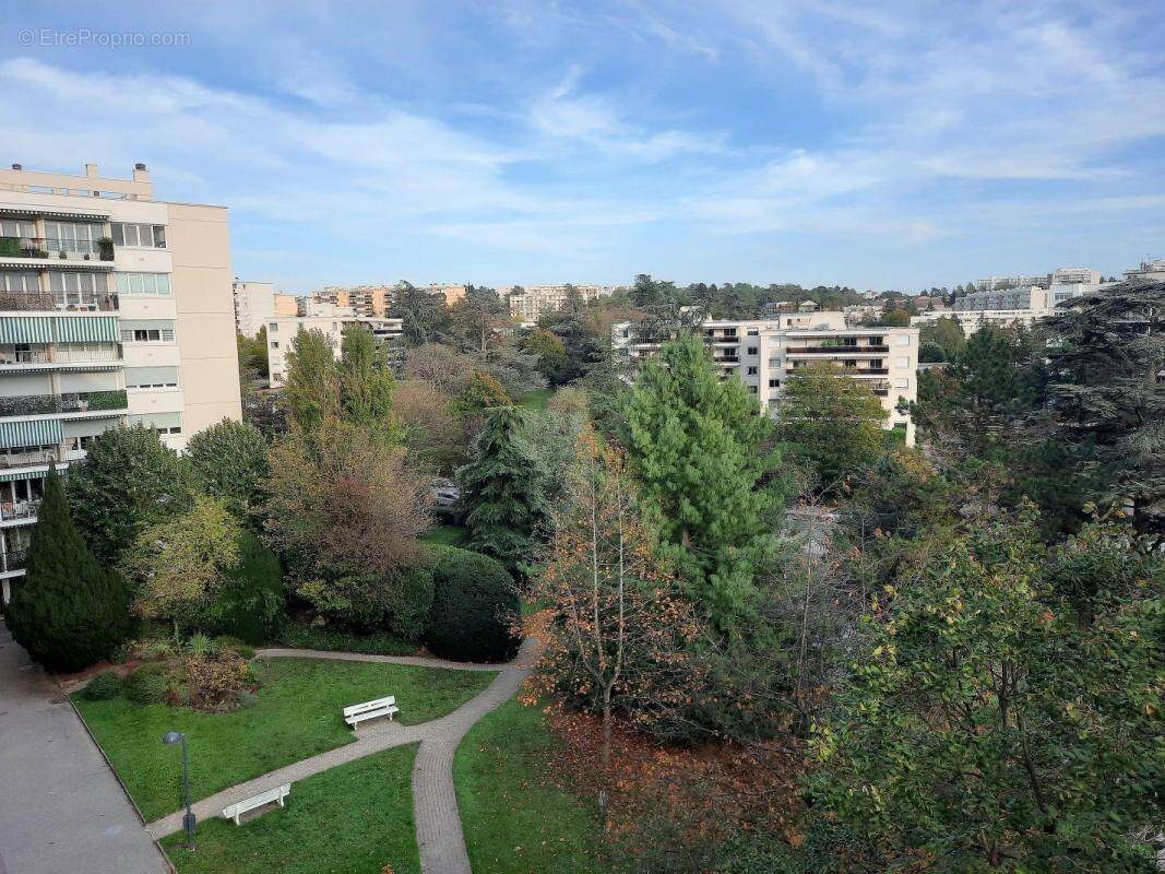 Appartement à SAINTE-FOY-LES-LYON