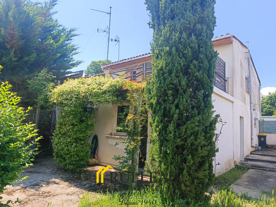 Maison à BLAYE