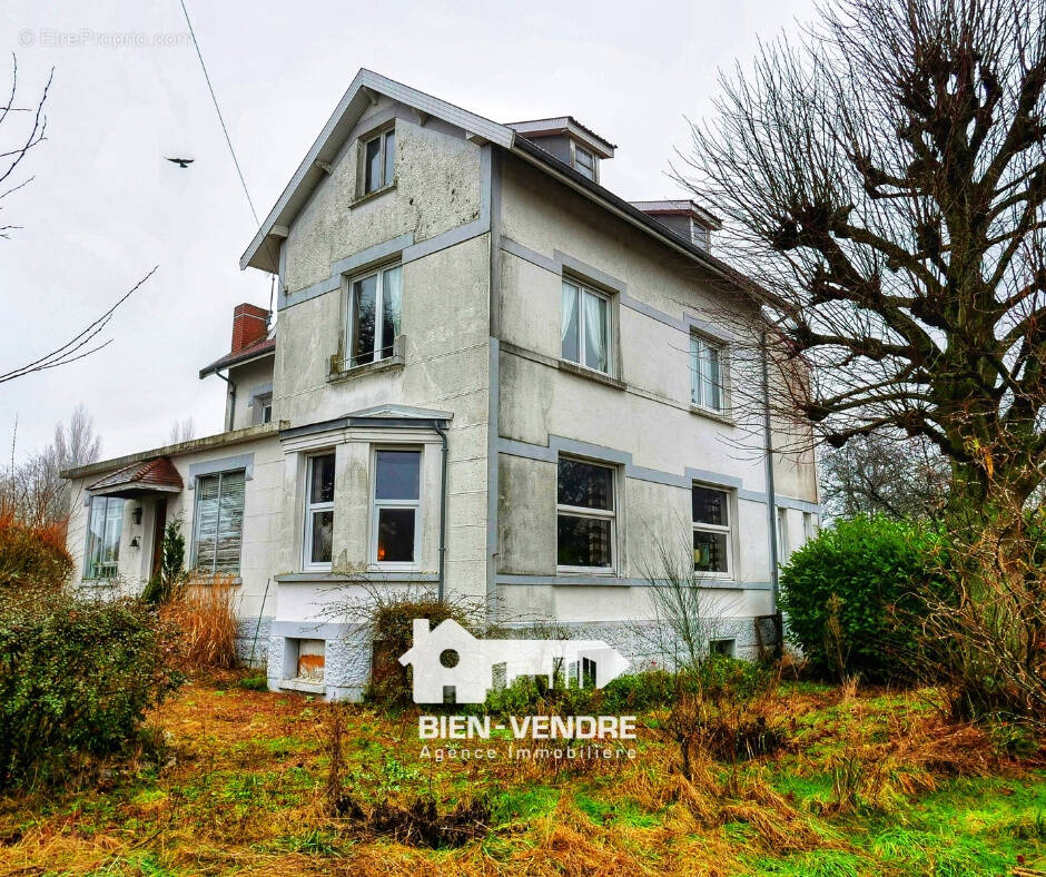 Maison à MONCHEAUX