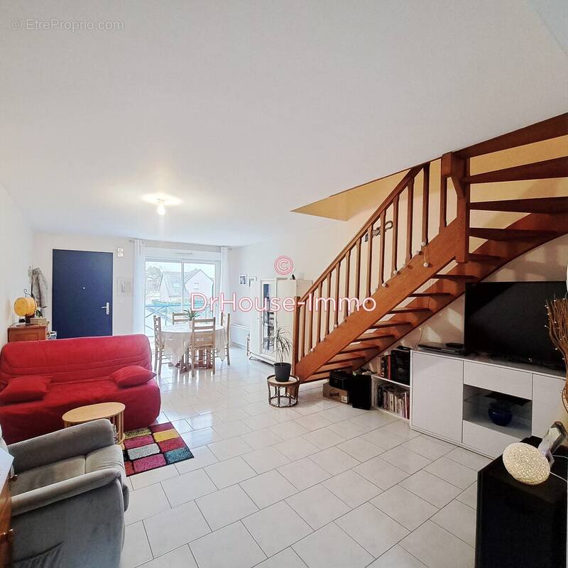 Appartement à PELLOUAILLES-LES-VIGNES