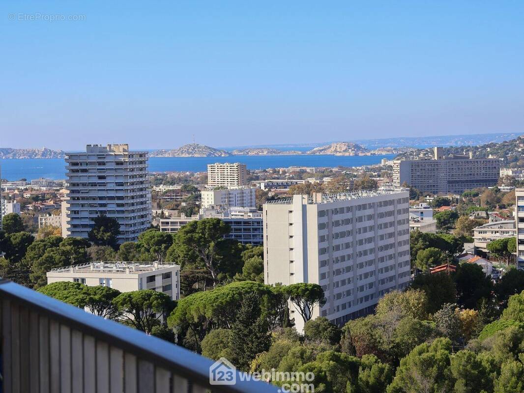 Appartement à MARSEILLE-9E