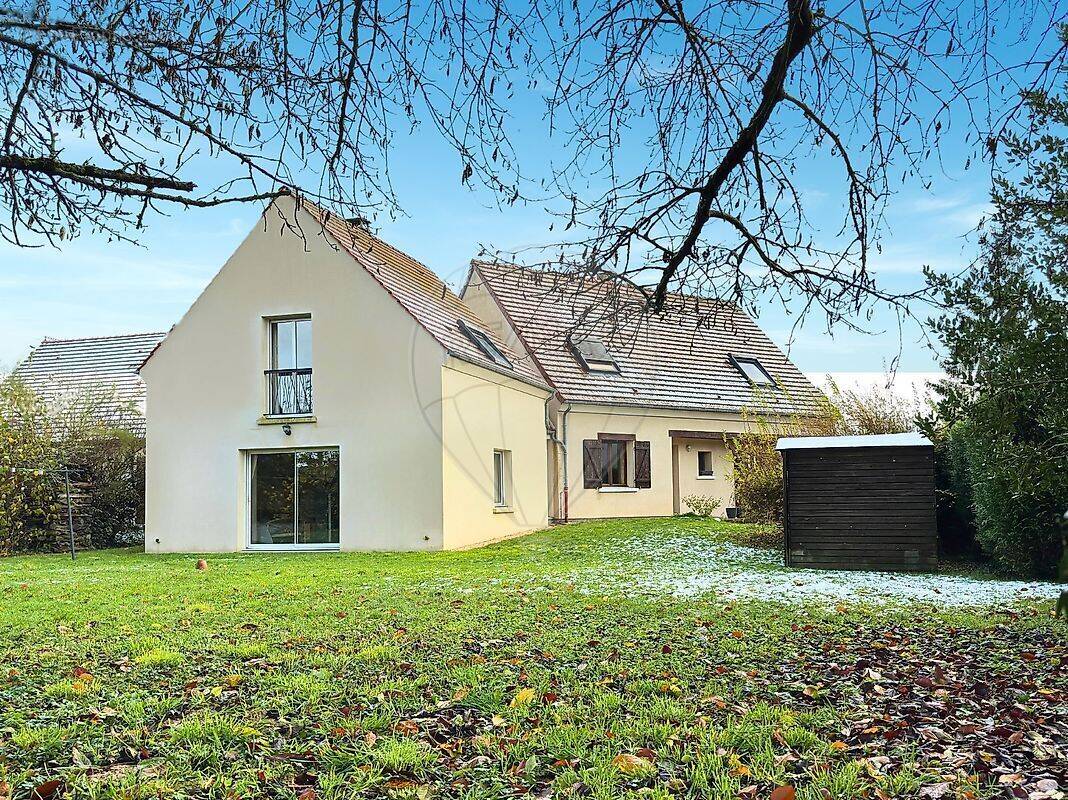 Maison à LACROIX-SAINT-OUEN